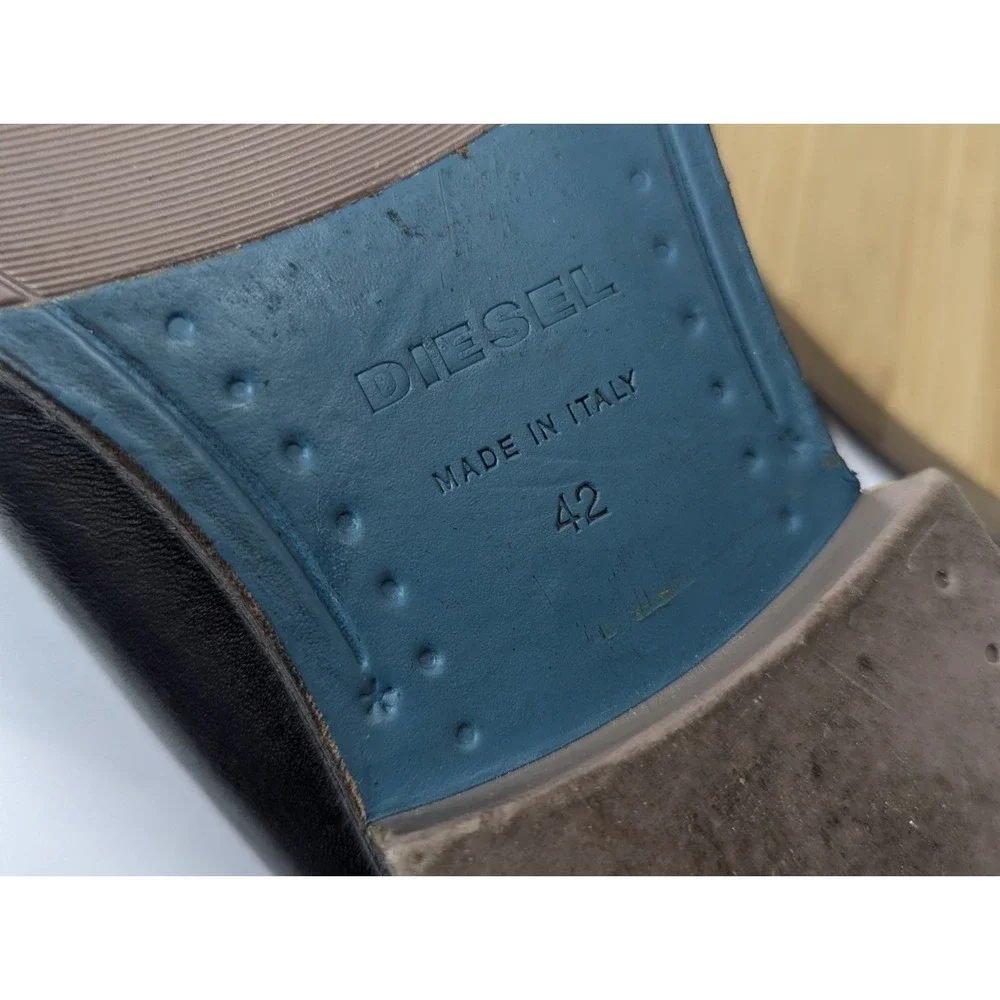 Diesel Mens 9 Black Leather Derby Shoes Textured Cap Toe Blue Laces